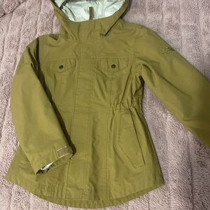 Girl north-face waterproof jacket, removable sweater.